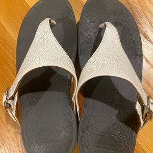 White US 5 FitFlops